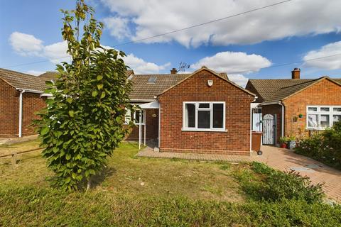 2 bedroom semi-detached bungalow for sale, Priory Road, Stanford-le-Hope, SS17