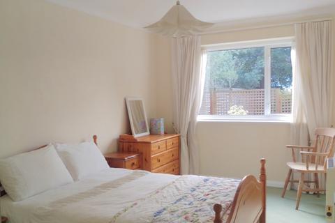 1 bedroom flat for sale, Culverden Road, London SW12