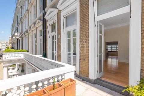 4 bedroom apartment for sale, Queen's Gate Gardens, London, SW7