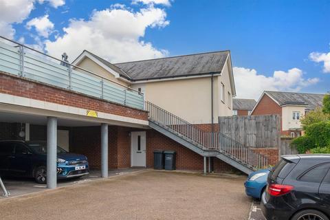 27 Lister Drive, Northfleet, Gravesend, DA11 8FF