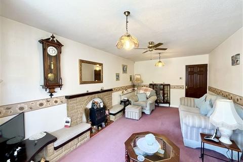 3 bedroom bungalow for sale, Leyburn Drive, Swallownest, Sheffield, S26 4ST