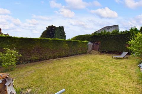 2 Finlay Road, Gloucester, GL4 6TP