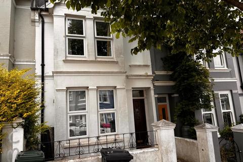 5 bedroom terraced house to rent, Bernard Road, Brighton BN2