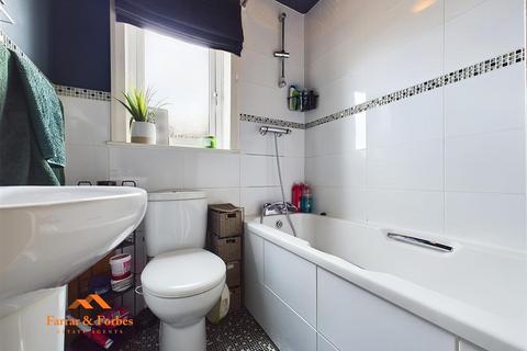 16 Blenheim Street, Colne, BB8 0PX