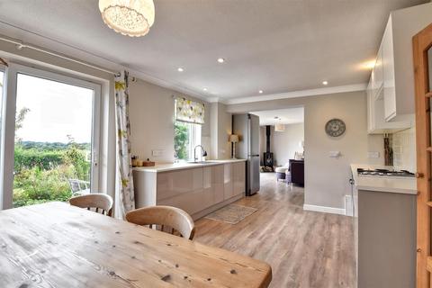 3 bedroom end of terrace house for sale, Tilden Close, High Halden