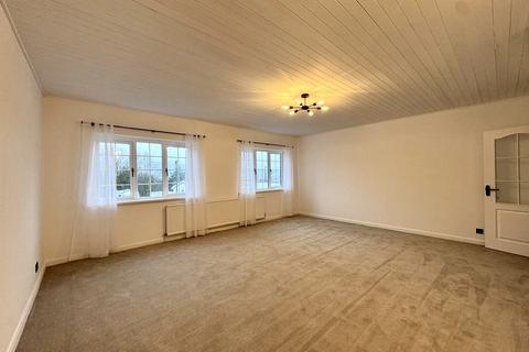 undefined, Maes-yr-Haf, Merthyr Tydfil CF47