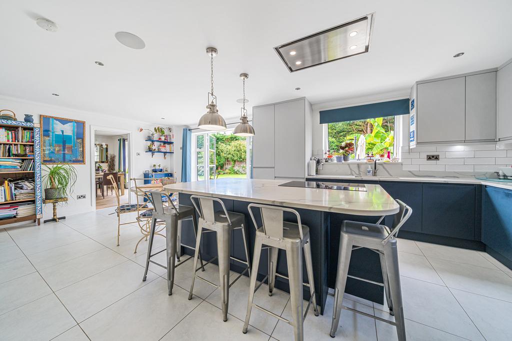 Kitchen/Breakfast Rm
