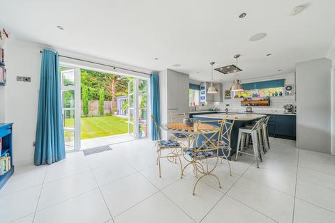 4 bedroom detached house for sale, Meadway Park, Gerrards Cross, Buckinghamshire, SL9