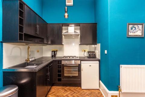 137/1 Easter Road, Edinburgh, EH7 5QA