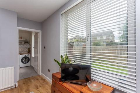 60 Crewe Place, Edinburgh, EH5 2LN