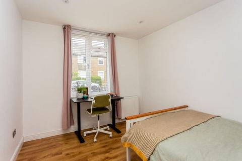 60 Crewe Place, Edinburgh, EH5 2LN