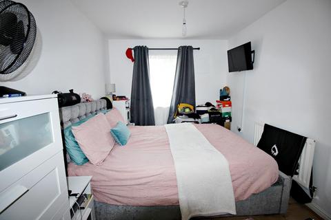 49 Floathaven Close, London, SE28 8SN