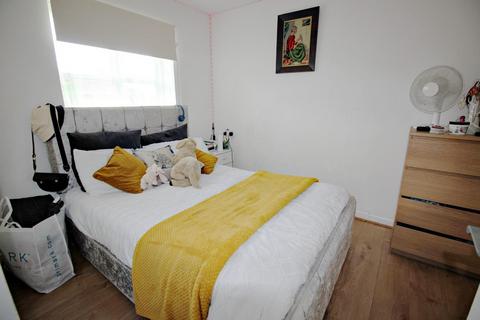 49 Floathaven Close, London, SE28 8SN