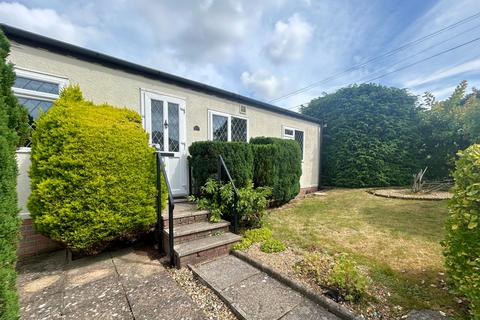 2 bedroom park home for sale, Doveshill Mobile Home Park, Bournemouth, Dorset