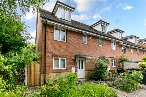 4 bedroom end of terrace house for sale, Silver Birch Close, LONDON, SE6