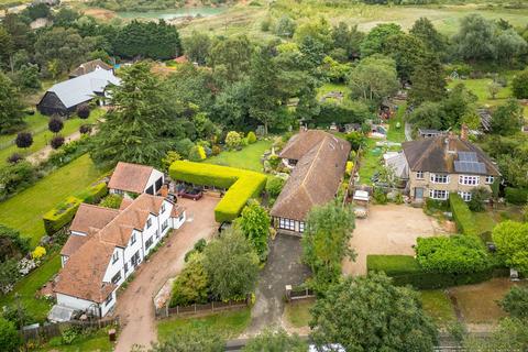 5 bedroom detached bungalow for sale, Main Road, Chelmsford CM3