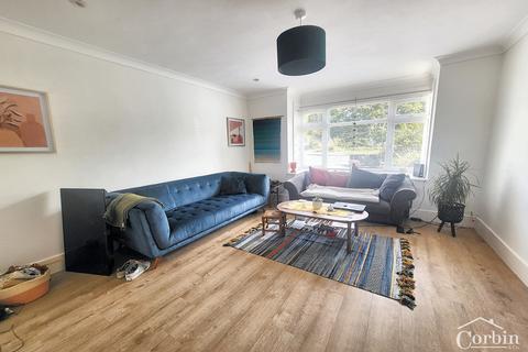 3 bedroom detached house to rent, Wimborne Road, Bournemouth, Dorset