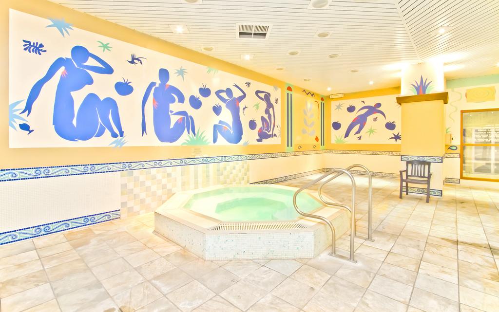 Jacuzzi