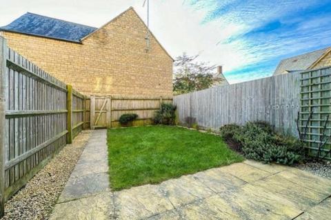 3 bedroom terraced house to rent, 11 Forstall Way, Cirencester