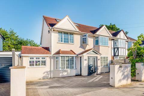 104 Orme Road, Kingston Upon Thames, KT1 3SB