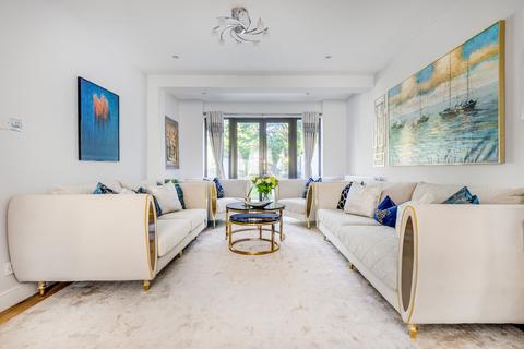 104 Orme Road, Kingston Upon Thames, KT1 3SB