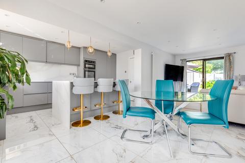 104 Orme Road, Kingston Upon Thames, KT1 3SB