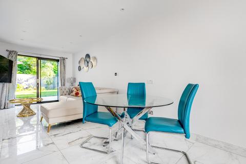 104 Orme Road, Kingston Upon Thames, KT1 3SB