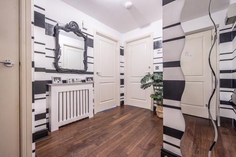55, Venture Court Canal Road, Gravesend, DA12 2AT