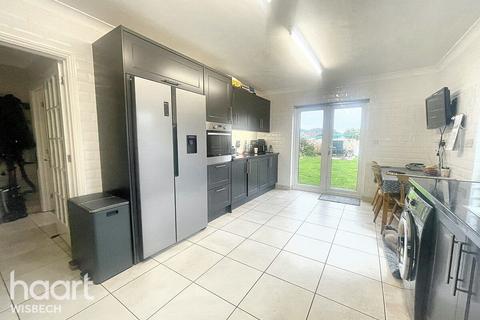 267 Smeeth Road, Marshland St James, Wisbech, PE14 8ES