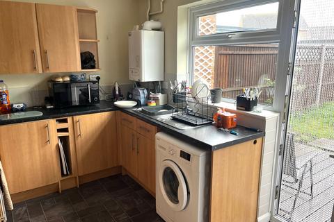 2 bedroom terraced house for sale, Compton Close, Lee-on-the-solent, PO13 8JP