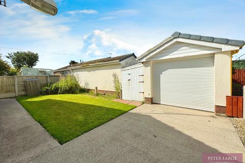 3 bedroom detached bungalow for sale, 6 Southlands Road, Kinmel Bay, LL18 5BG