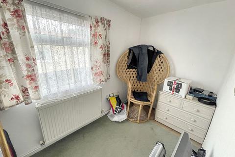 2 bedroom mobile home for sale, The Lawns, Wootton Hall, Henley-In-Arden B95