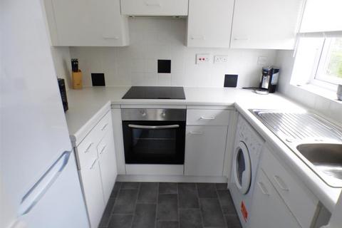 1 bedroom apartment to rent, Peregrine Court, Welling DA16