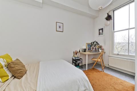 2 bedroom flat for sale, St Helens Gardens, London, W10