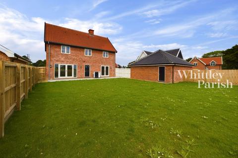 4 bedroom detached house for sale, Thornhill Green, Redgrave