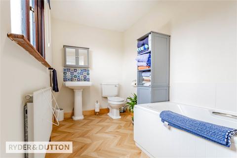 7 Alpine Drive, Wardle, Rochdale, OL12 9NY
