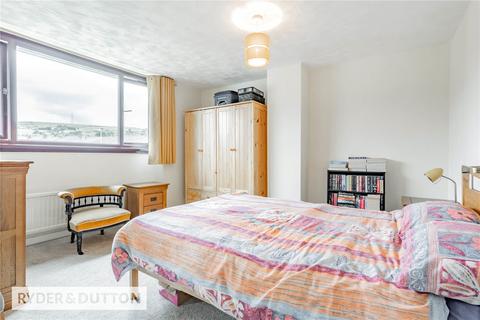 7 Alpine Drive, Wardle, Rochdale, OL12 9NY