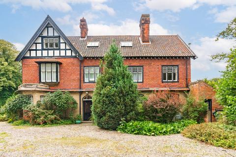 9 bedroom detached house for sale, Oulton Street, Oulton