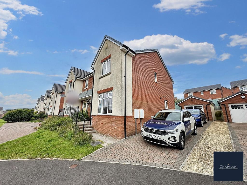 Garage/driveway