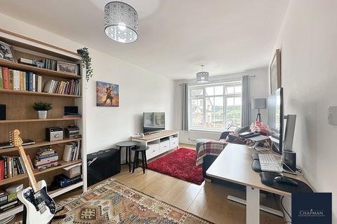 60 Highfields, Tonyrefail, Porth, CF39 8GA