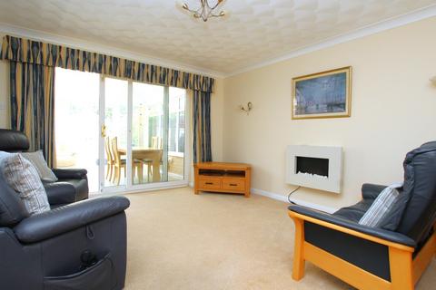 3 bedroom bungalow for sale, Darbys Close, Oakdale , Poole, BH15