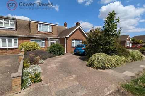 4 bedroom bungalow for sale, Heath Road, Orsett Heath