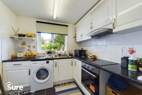 16 Fairhill, Hemel Hempstead, HP3 9UU