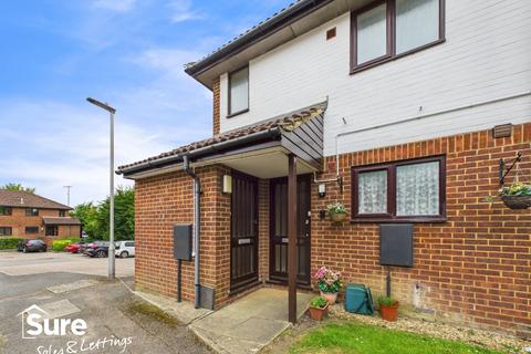 16 Fairhill, Hemel Hempstead, HP3 9UU