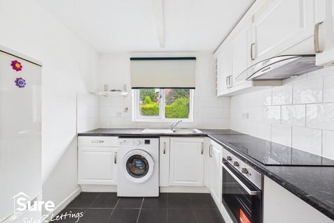16 Fairhill, Hemel Hempstead, HP3 9UU