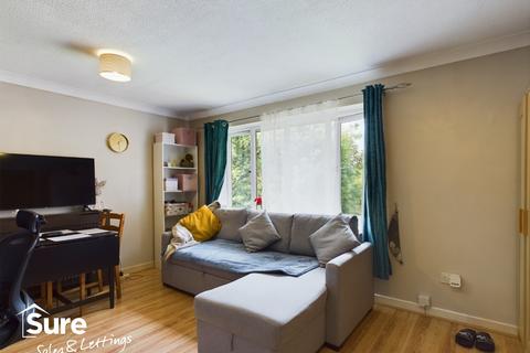 16 Fairhill, Hemel Hempstead, HP3 9UU