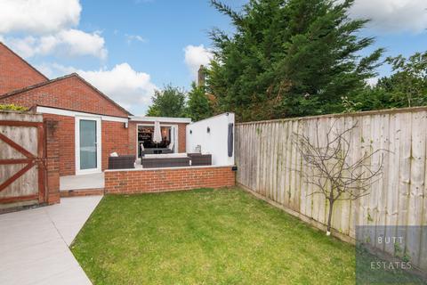 6 Edgbaston Mead, Exeter, EX2 5UB