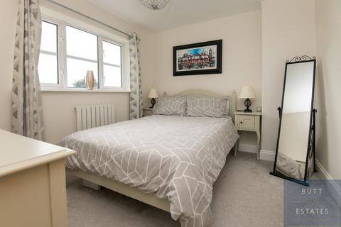 6 Edgbaston Mead, Exeter, EX2 5UB