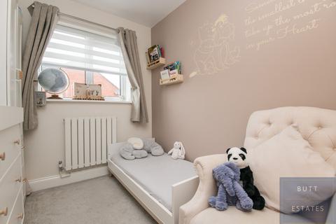 6 Edgbaston Mead, Exeter, EX2 5UB