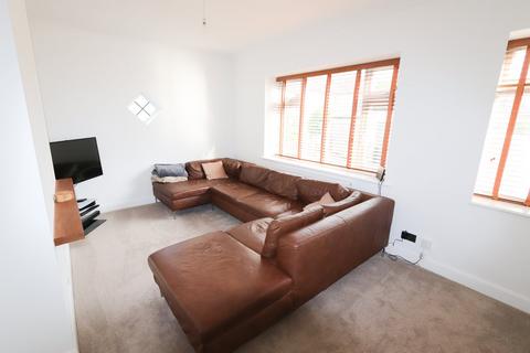 2 bedroom flat for sale, Peartree Lane, Bexhill-on-Sea, TN39